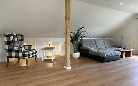 Neuwertige gemütliche Wohnung